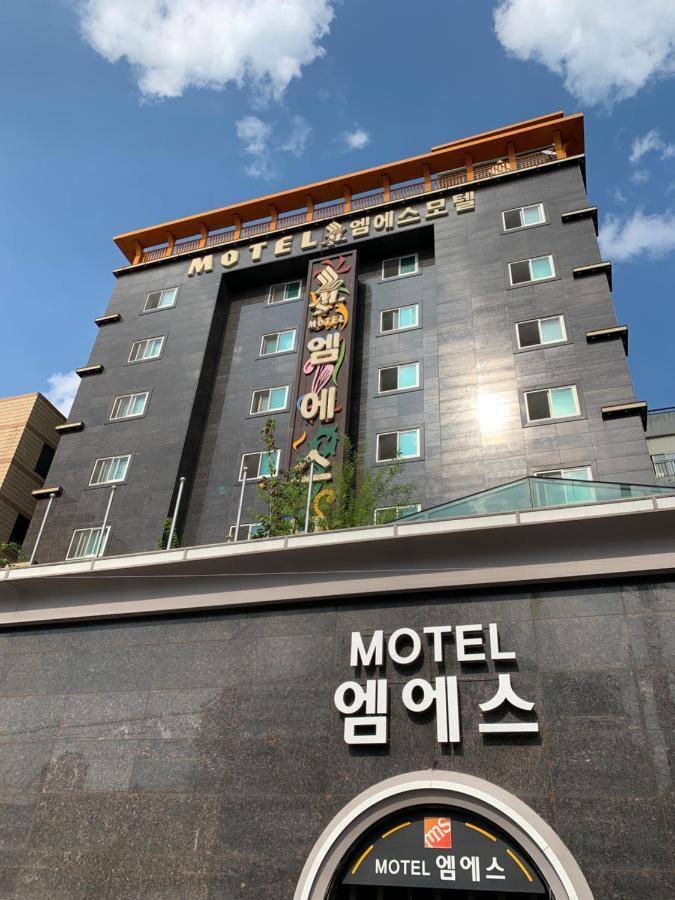 Ms Motel Теджън Екстериор снимка