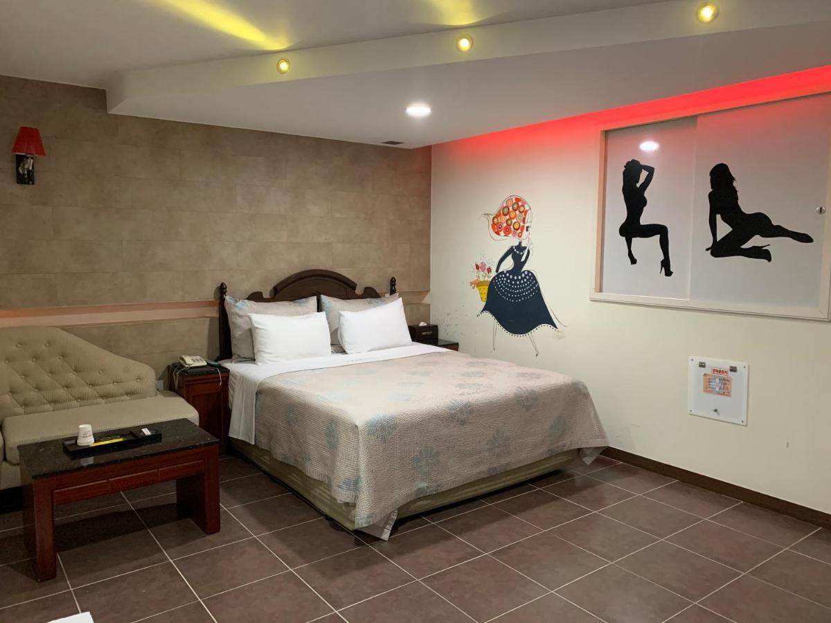 Ms Motel Теджън Екстериор снимка